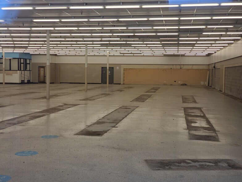 More Photos Of 1657 Saint Mary St, Thibodaux General Retail For Lease