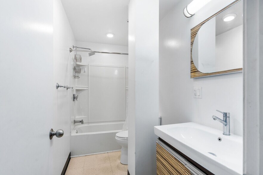 More Photos Of 123 Court St, Binghamton Apartments For Sale