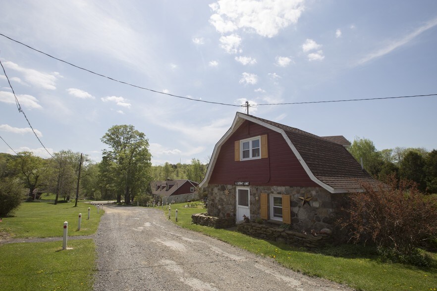 More Photos Of 201 Roses Hill Rd, Richfield Springs Hotel For Sale