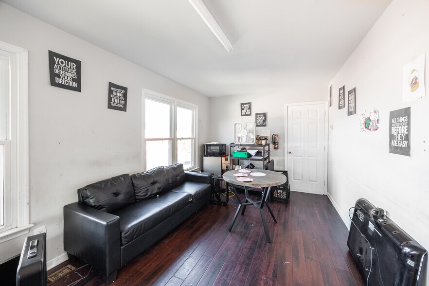 More Photos Of 5717 Midlothian Tpke, Richmond Office For Sale