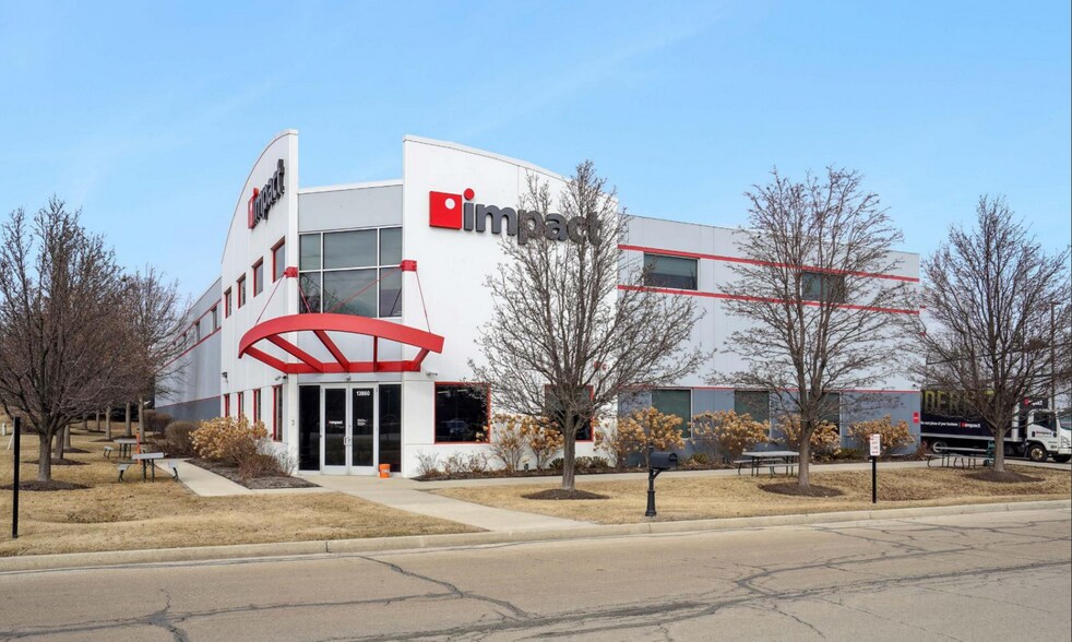 More Photos Of 13860 W Boulton Blvd, Lake Forest Warehouse For Sale