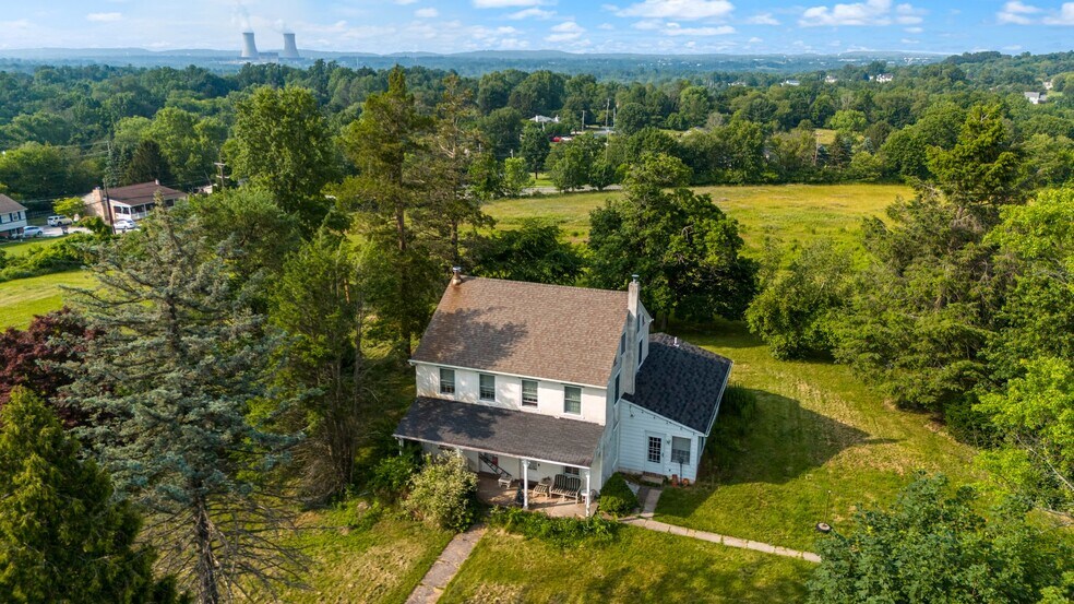 More Photos Of 1112 W Bridge St, Spring City Warehouse For Sale