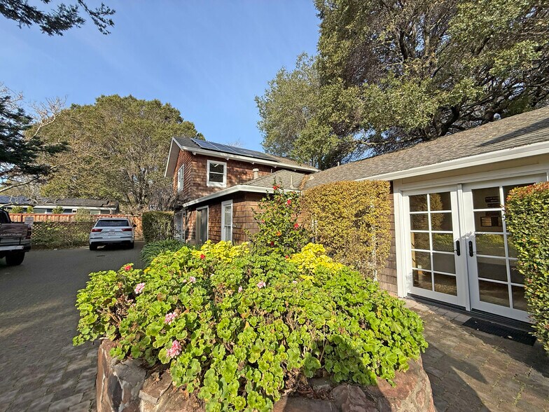 More Photos Of 1025 5th St, Novato Office For Sale