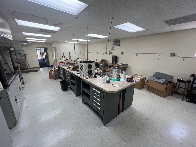 More Photos Of 1515 W Hillsborough Ave, Tampa Freestanding For Sale