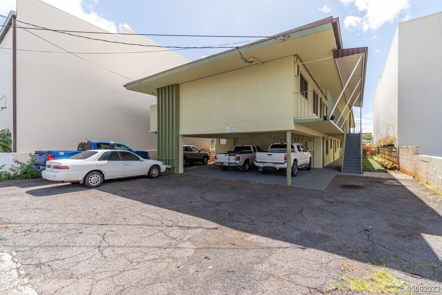 Primary Photo Of 1116 Isenberg St, Honolulu Apartments For Sale