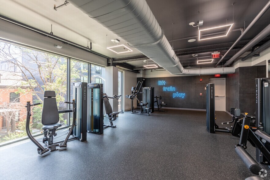 More Photos Of 18 High St, New Haven Apartments For Lease