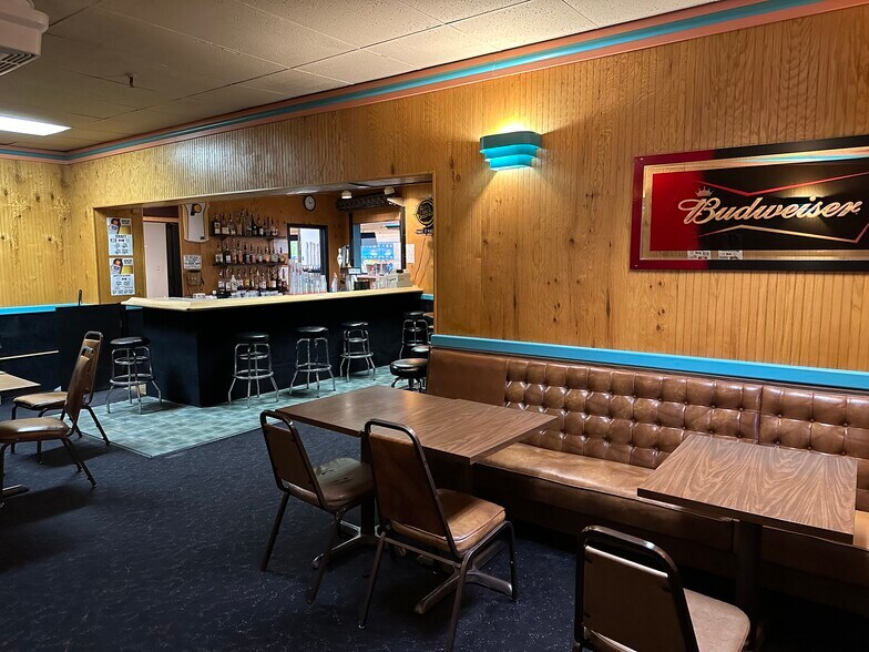 More Photos Of 6833 E Massachusetts Ave, Indianapolis Bowling Alley For Sale