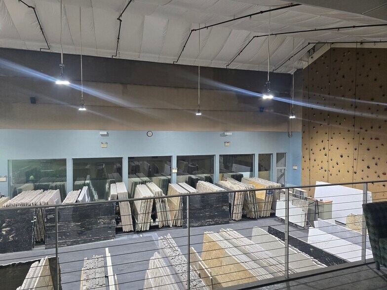 More Photos Of 17 Starr Rd, Danbury Warehouse For Sale