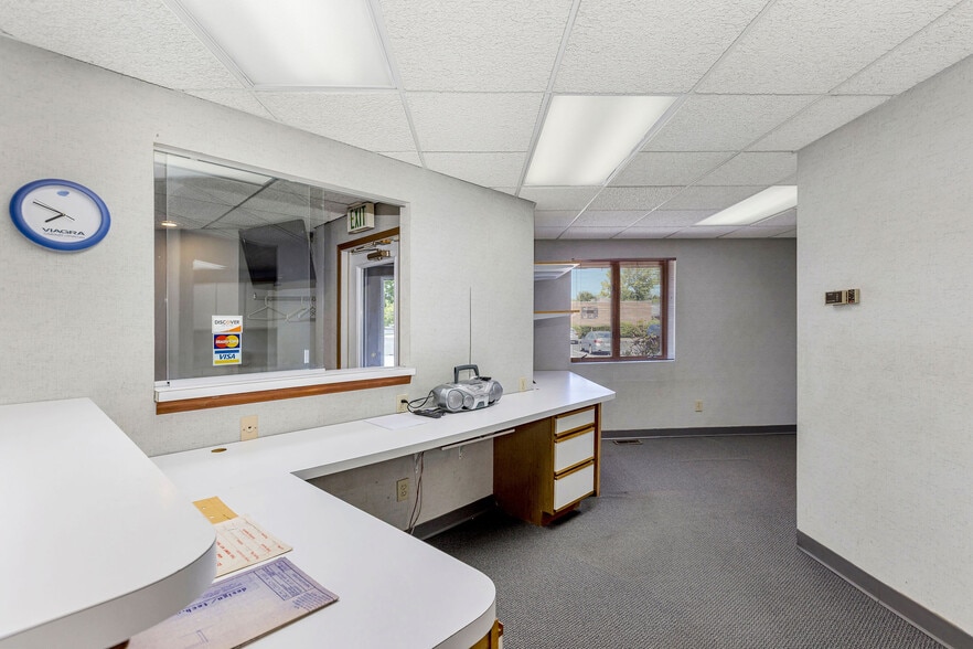 More Photos Of 5850 Boymel Dr, Fairfield Medical For Sale