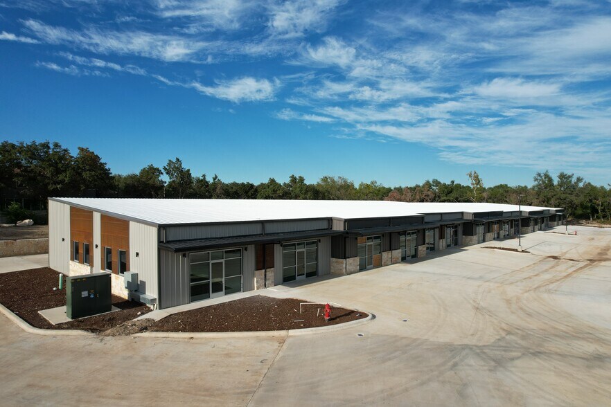 More Photos Of 12800 Anderson Mill Rd, Cedar Park Light Manufacturing For Lease