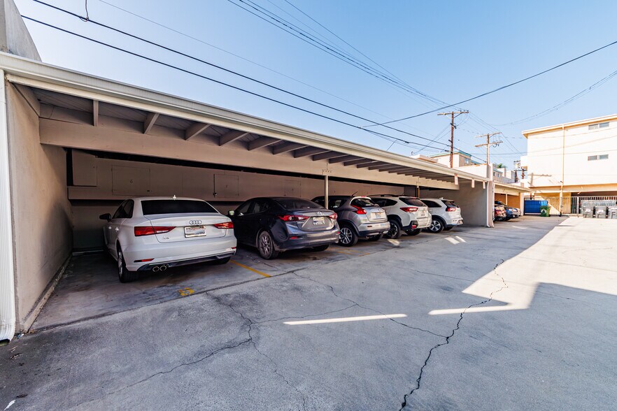 More Photos Of 1037 S Holt Ave, Los Angeles Apartments For Sale