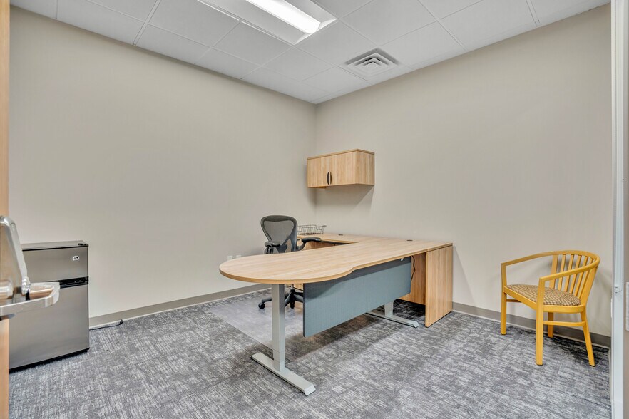 More Photos Of 321 Hartz Ave, Danville General Retail For Sale