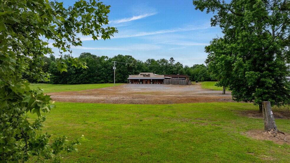 More Photos Of 3801 Happy Bend Rd, Atkins Restaurant For Sale