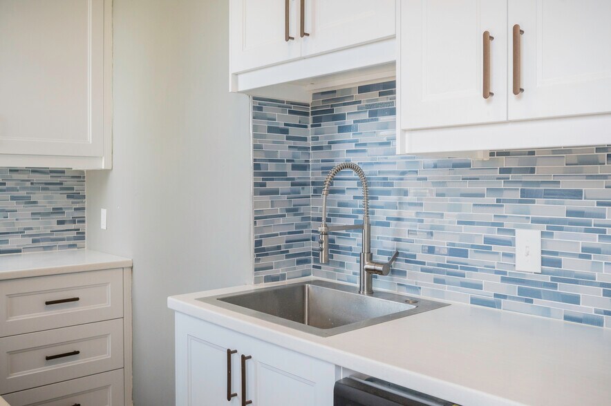 More Photos Of 504 Breckenridge St, Helena Apartments For Sale