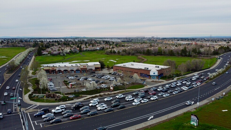 Primary Photo Of 990 Pleasant Grove Blvd, Roseville Unknown For Lease