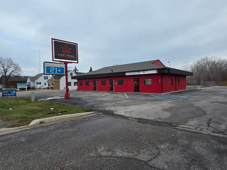Primary Photo Of 3895 N Euclid Ave, Bay City Office For Sale