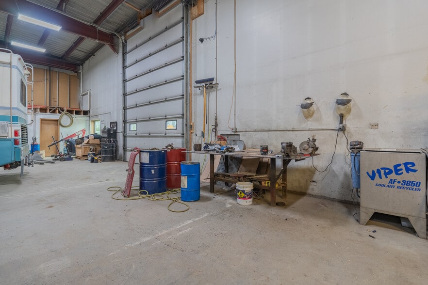 More Photos Of 1285 Queens Way, Fairbanks Warehouse For Sale