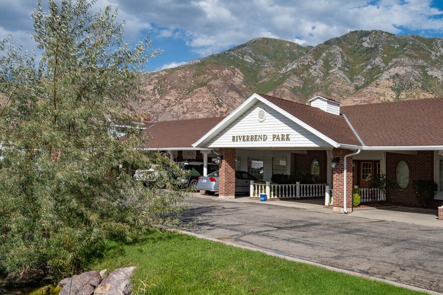 More Photos Of 1190 Spring Creek Pl, Springville Office For Lease