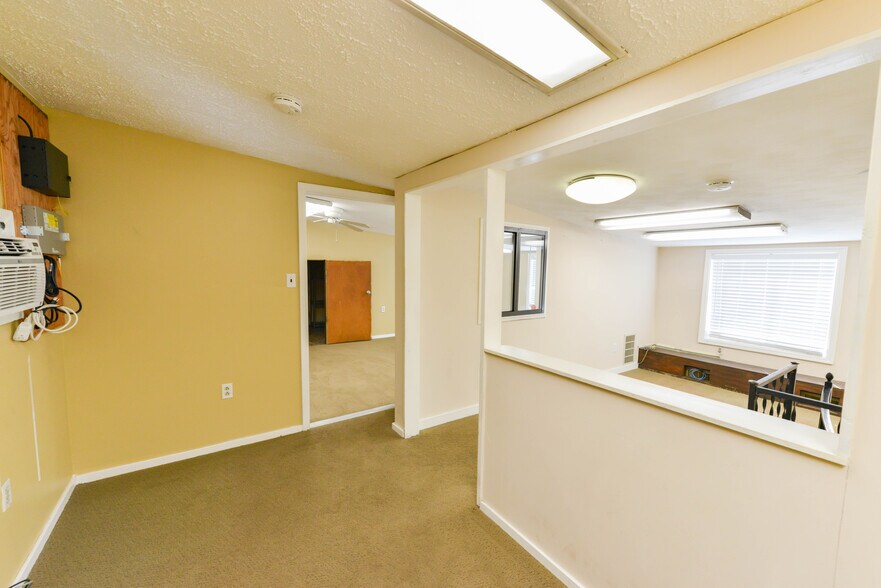 More Photos Of 6556 Jonas Pl, Berkeley Warehouse For Sale