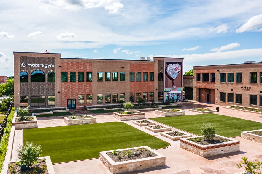 More Photos Of 7511 Main St, Frisco Restaurant For Lease