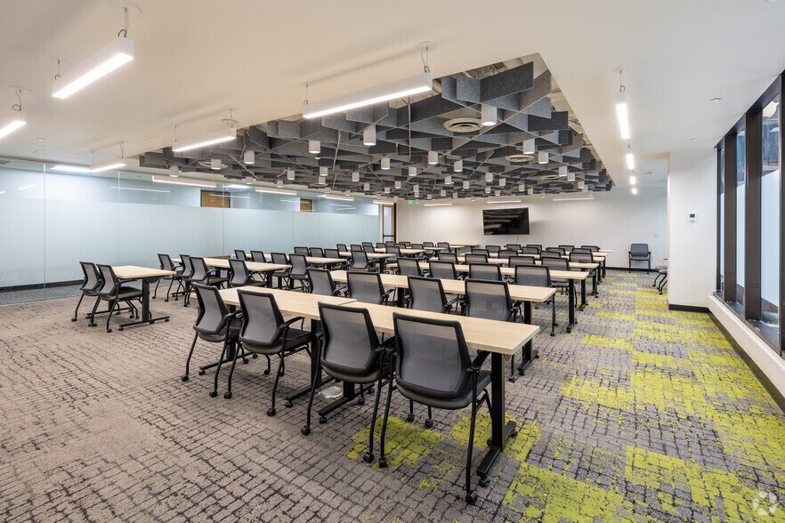 More Photos Of 9110 E Nichols Ave, Centennial Office For Sale