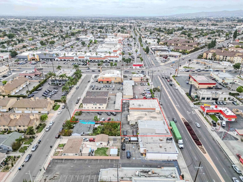 More Photos Of , Norwalk General Retail For Sale