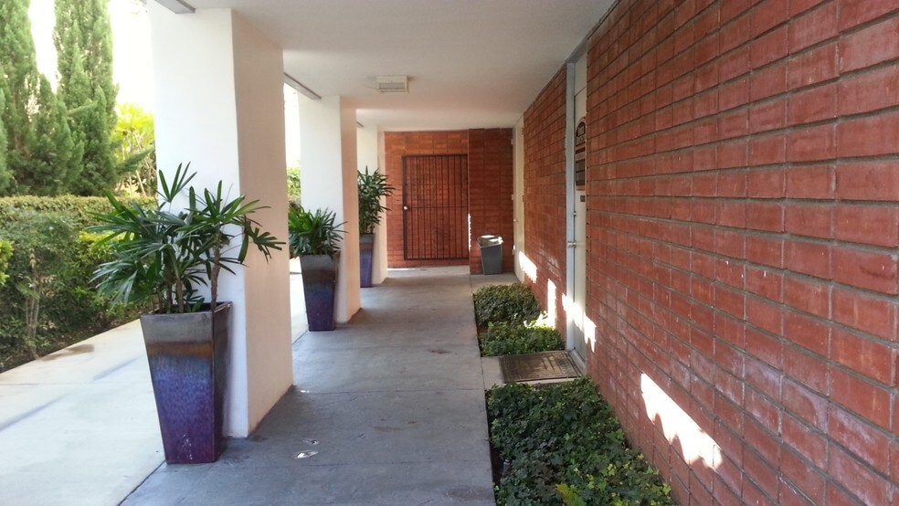 More Photos Of 623 W Duarte Rd, Arcadia Medical For Lease