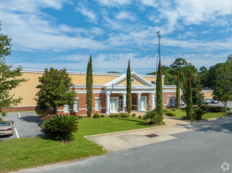 More Photos Of 4702-4708 Capital Cir NW, Tallahassee Manufacturing For Sale