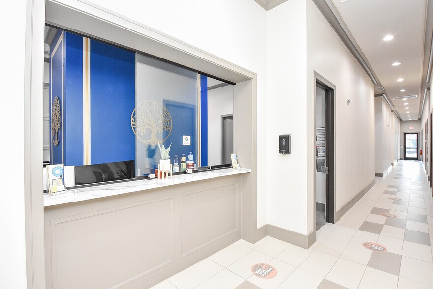 More Photos Of 8703 Meadowcroft Dr, Houston Medical For Lease