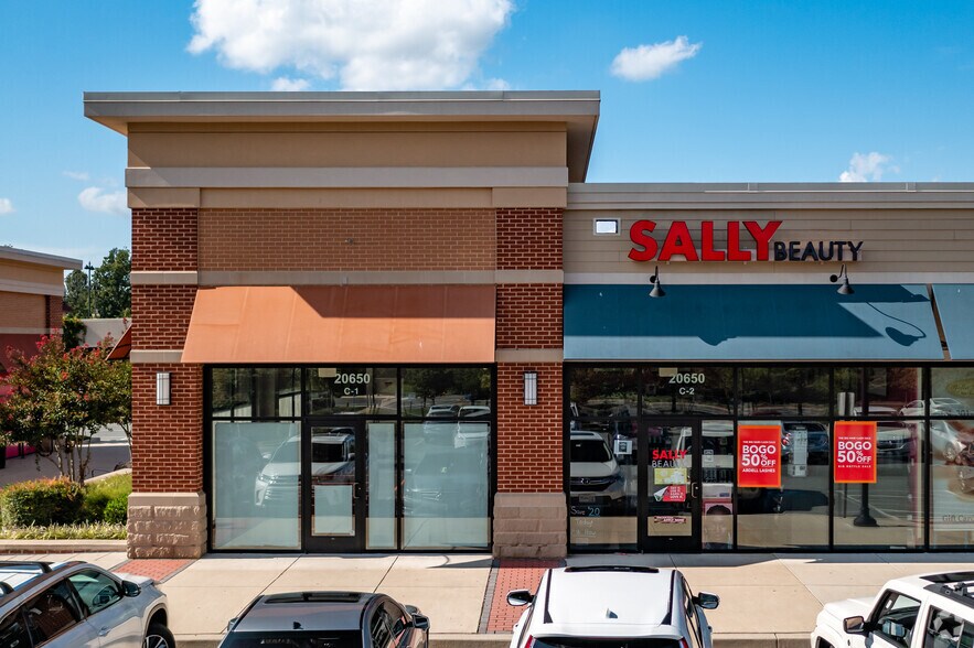 More Photos Of Father Hurley Blvd & Observation Dr, Germantown Unknown For Lease