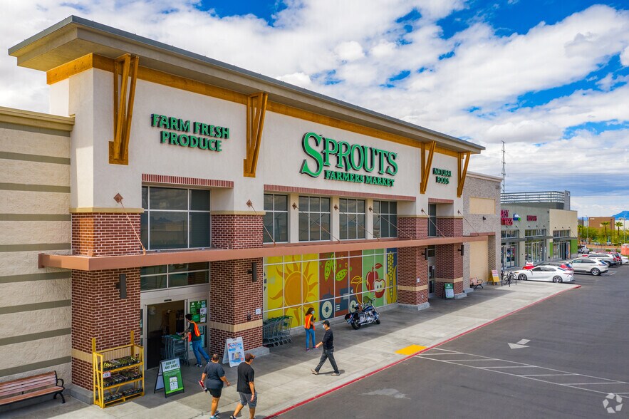 More Photos Of SW Warm Springs & Rainbow Blvd, Las Vegas Unknown For Lease