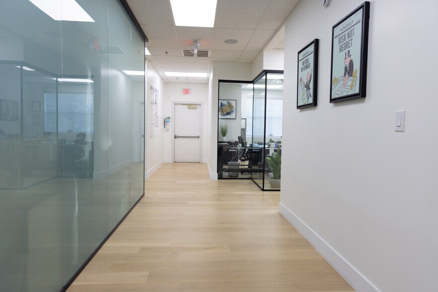 More Photos Of 515 W Southlake Blvd, Southlake Medical For Lease