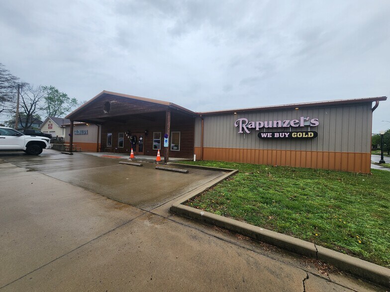 Primary Photo Of 109 W Poplar St, Harrisburg Specialty For Sale