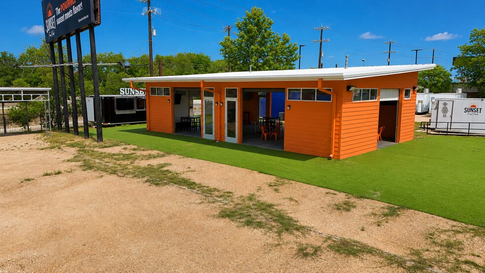 More Photos Of 1916 Austin Hwy, San Antonio General Retail For Sale