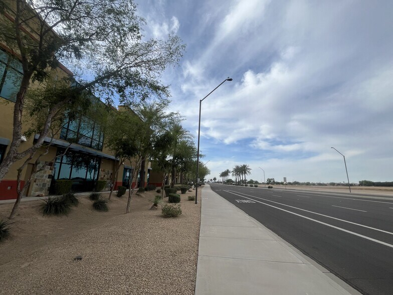 More Photos Of 2333 N Pebble Creek Pky, Goodyear Storefront For Sale
