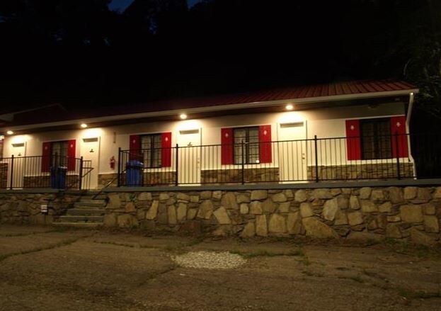 More Photos Of 2710 Asheville Hwy, Canton Hotel For Sale