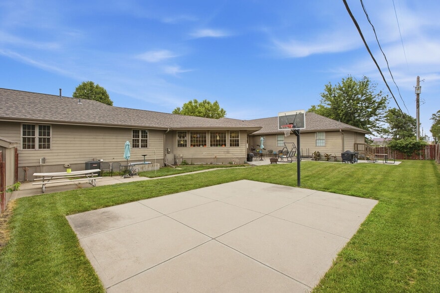 More Photos Of 437 Jefferson Rd, Fremont Shelter For Sale