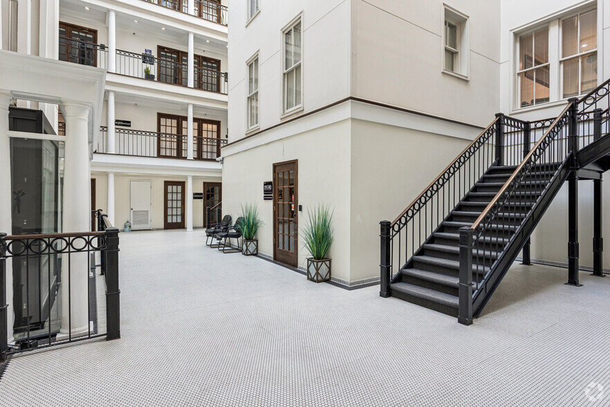 More Photos Of 1708 Peachtree St NW, Atlanta Medical For Sale