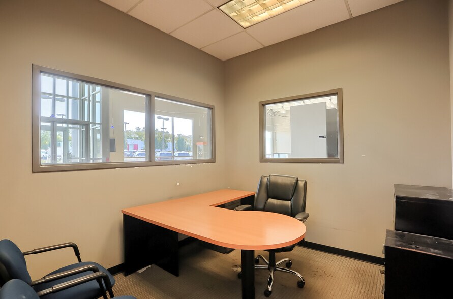 More Photos Of 3 Superior Way, Uniontown Auto Dealership For Sale