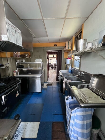 More Photos Of 313 Fairfield Ave, Bellevue Storefront Retail Residential For Sale