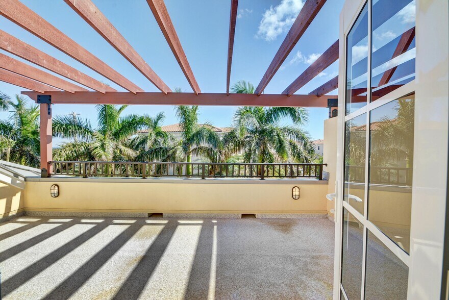 More Photos Of 3770 County Line Rd, Tequesta Apartments For Sale