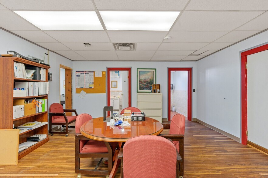 More Photos Of 75 Jackson Ave, Cohoes Warehouse For Lease