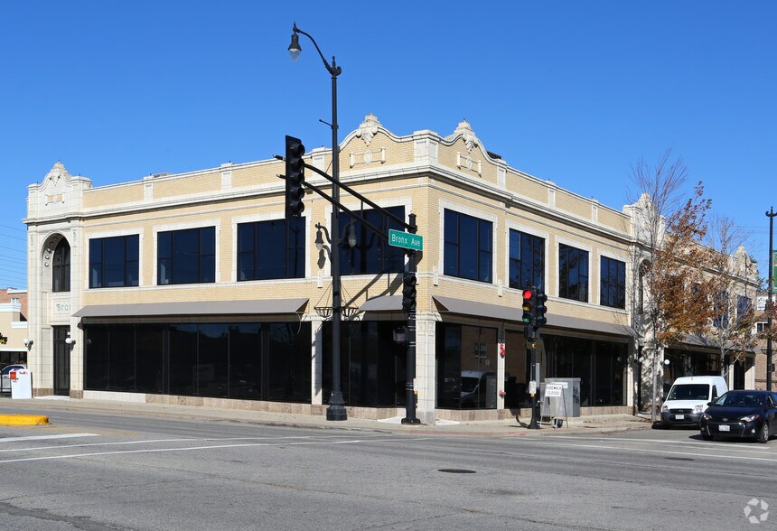 Primary Photo Of 8800 Bronx Ave, Skokie Coworking Space
