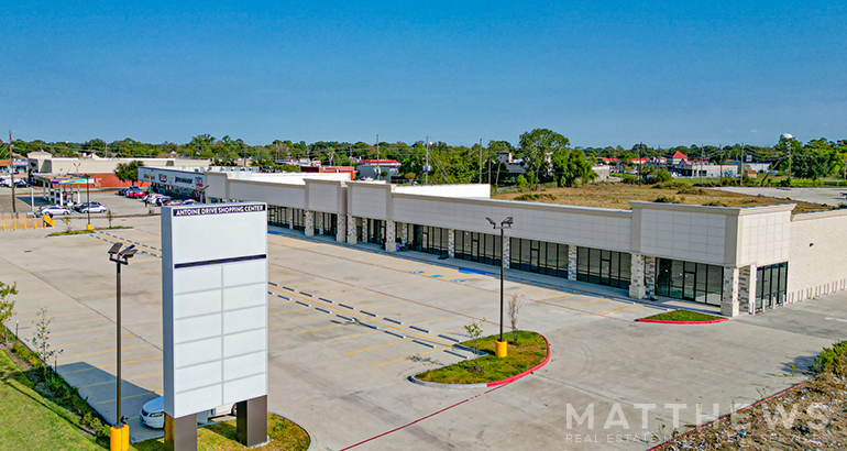 Primary Photo Of 12180 Antoine dr, Houston General Retail For Lease