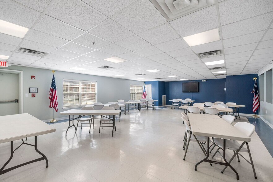 More Photos Of 900 County St, Portsmouth Apartments For Sale