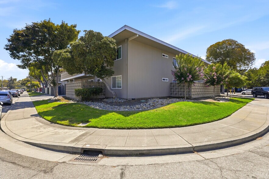 More Photos Of 527 Walker Dr, Mountain View Apartments For Sale