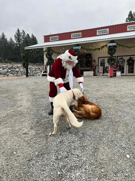 More Photos Of 1521 Willms Rd, Elk Lodge Meeting Hall For Sale