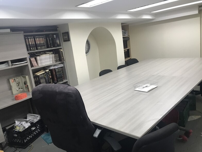 Primary Photo Of 168 Skillman St, Brooklyn Apartments For Lease