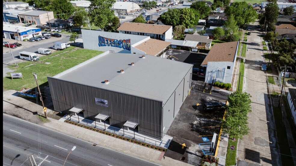 More Photos Of 3401 Jefferson Hwy, Jefferson Storefront For Lease