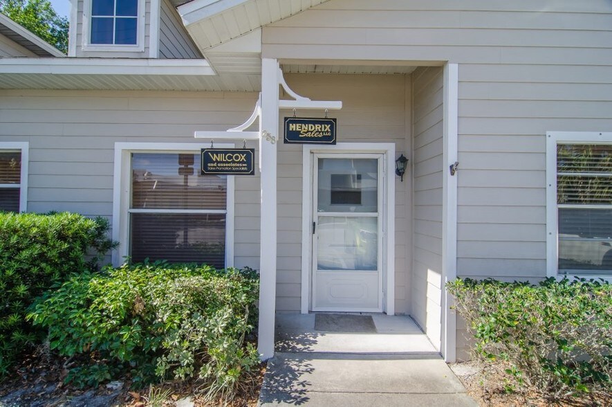 More Photos Of 258 Short Ave, Longwood Office For Sale